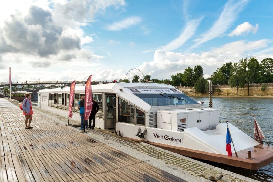 Paris: Early Evening Dinner Cruise on the River Seine - The monuments from the water