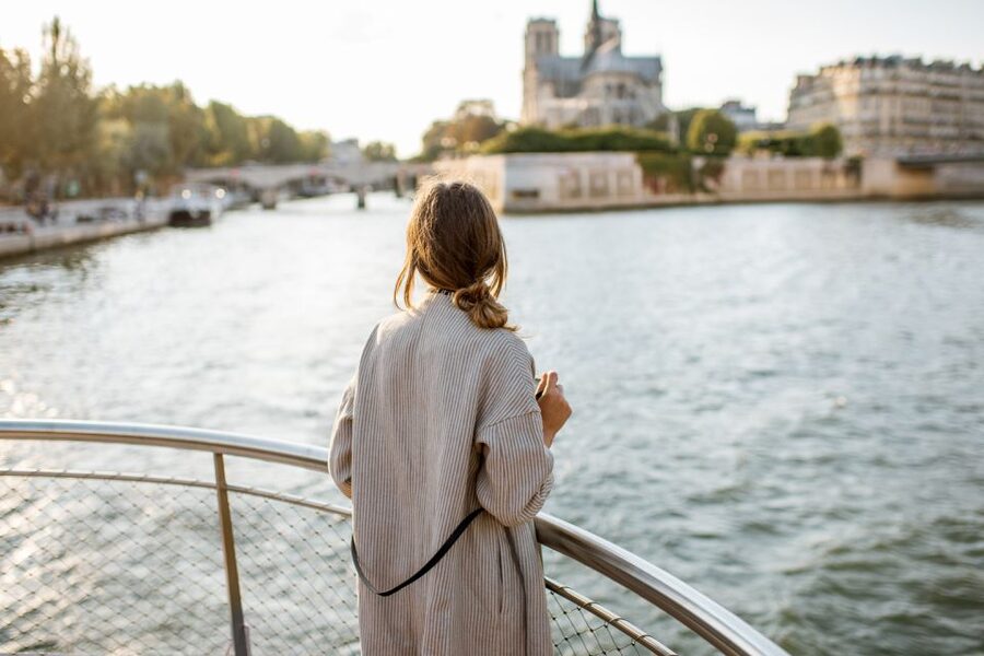 Paris: Eiffel Tower Access and Seine River Cruise - Second level or summit: which should you choose?