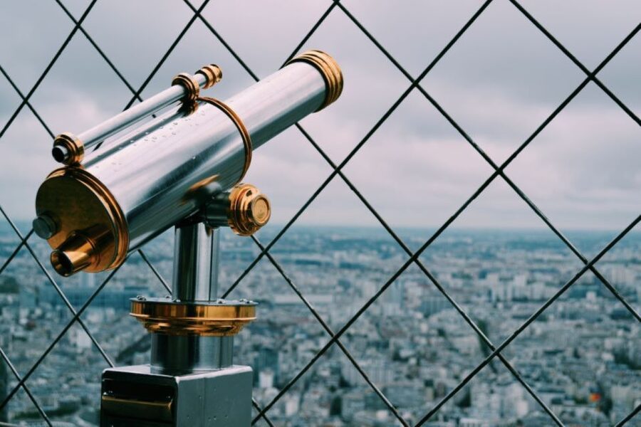 Paris: Eiffel Tower Summit Floor Ticket & Seine River Cruise - Small details that can save the visit