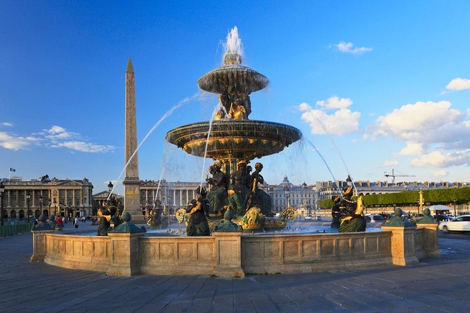 Paris en Scene 3 Course Seine River Dinner Cruise - Key points at a glance