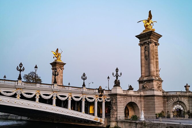 Paris en Scene 3 Course Seine River Dinner Cruise - The biggest practical concern: boarding