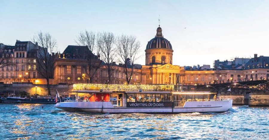 Paris: Evening River Cruise with Music - Why a night cruise works so well in Paris