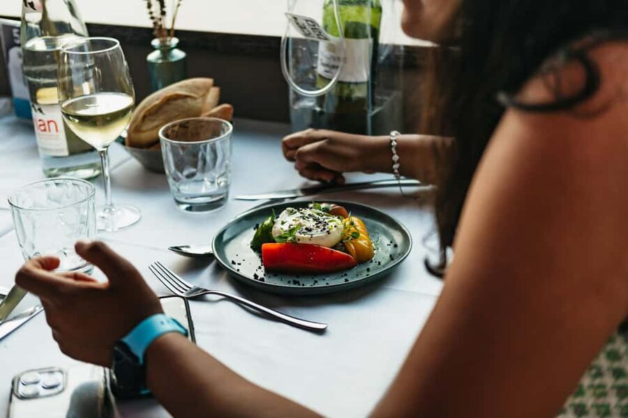 Paris: Gourmet Dinner Cruise on Seine River with Live Music - A dinner cruise with a party attached