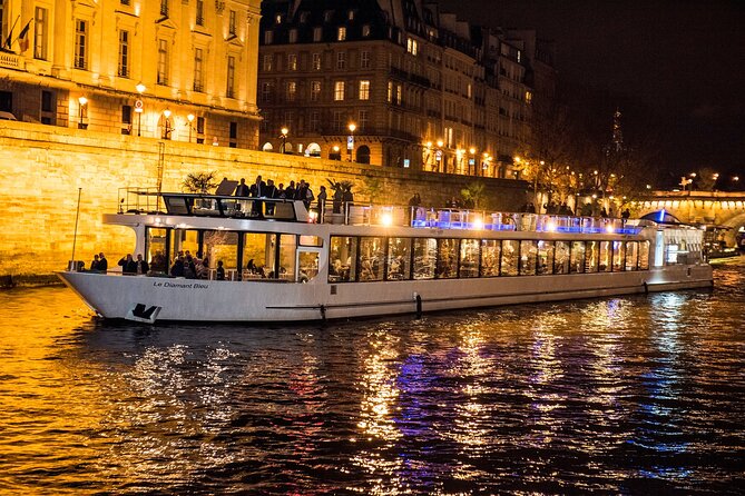 Paris Gourmet Dinner Seine River Cruise with Singer and DJ Set - What the $103.78 price really buys