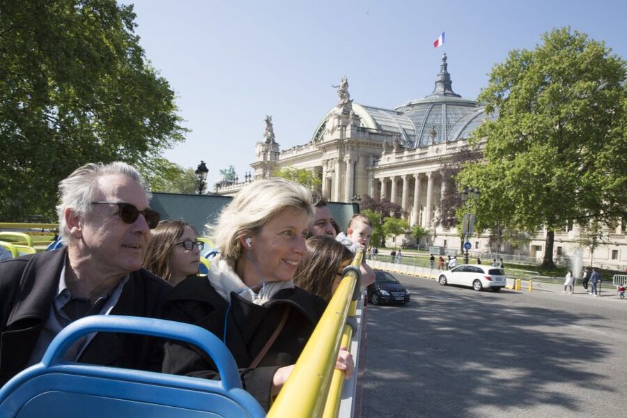 Paris: Hop-on Hop-off Bus Tour & Seine Cruise Bundle Tour - A good first look at Paris from the top deck