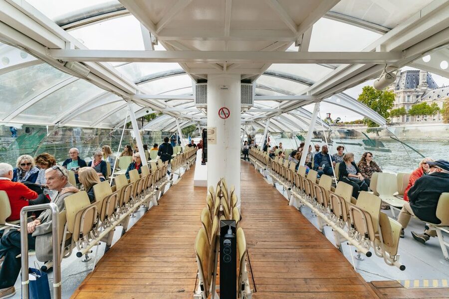Paris: Hop-On Hop-Off Seine Cruise Pass with 9 Stops - Hôtel de Ville and the Marais