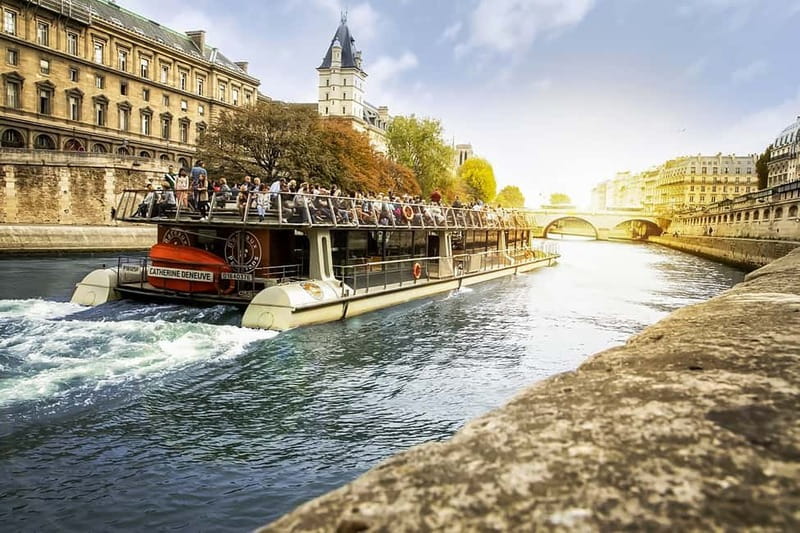 Paris: Seine Cruise & Crepe Tasting near the Eiffel Tower - Choosing daylight, sunset, or a night departure