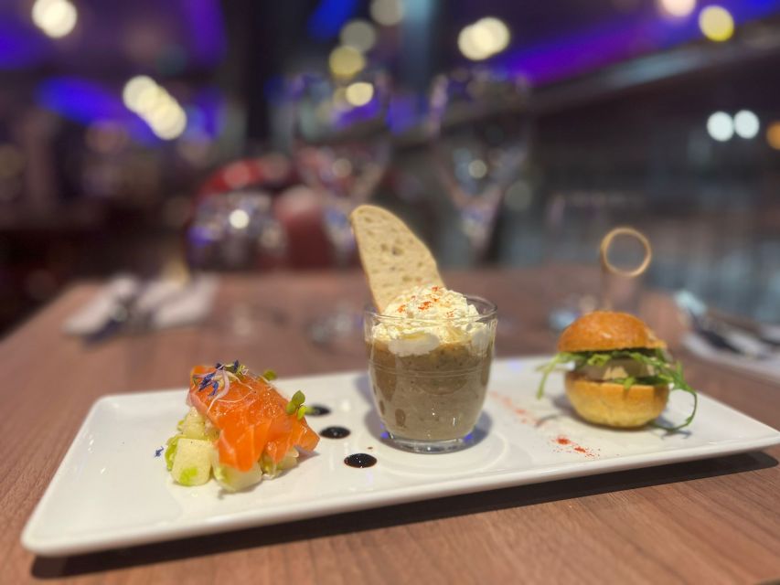 Paris: Seine River Bistronomic Dinner Cruise - What the 90-minute to two-hour route shows you