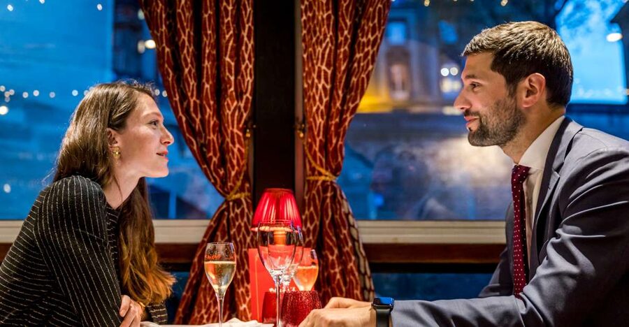 Paris: Seine River Cruise with 3-Course Dinner & Live Music - A small Maxim’s dinner on the Seine