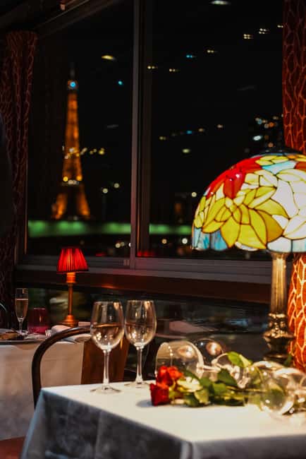 Paris: Seine River Cruise with 3-Course Dinner & Live Music - Notre Dame and Île de la Cité