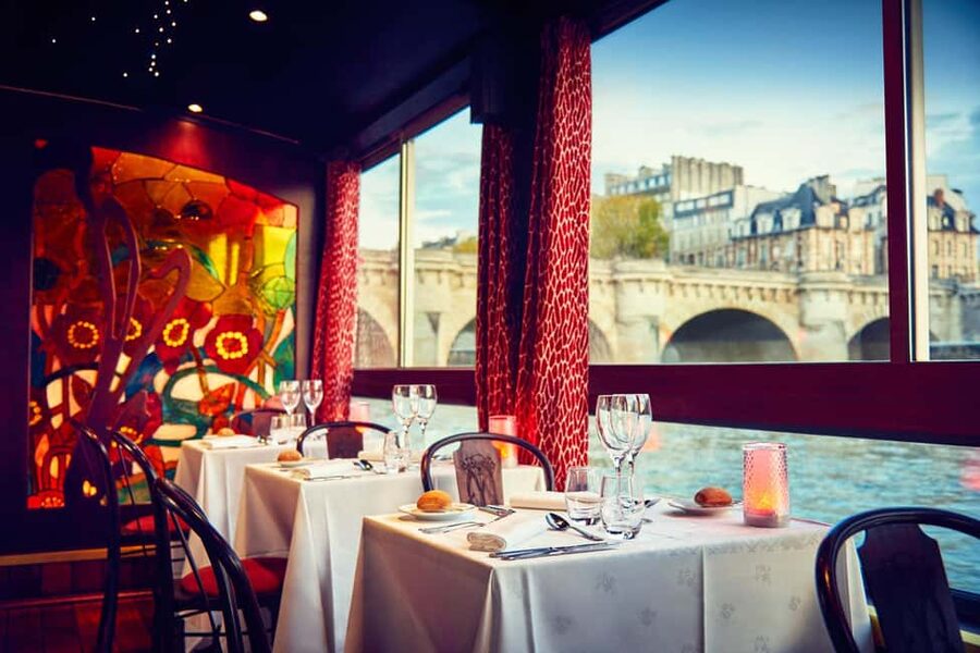 Paris: Seine River Cruise with 3-Course Dinner & Live Music - Choosing between the 6:45 PM and 9:15 PM sailings