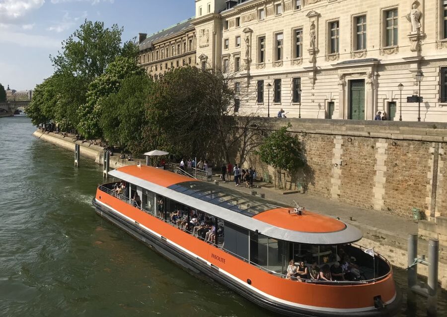 Paris: Seine River Panoramic Cruise - Boarding beside Notre Dame