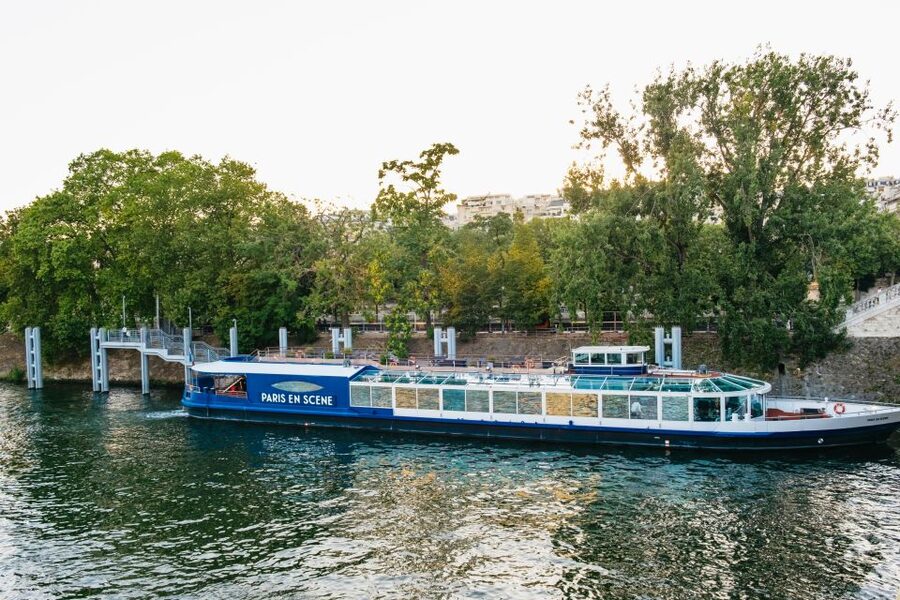 Paris: Seine River Panoramic Views Dinner Cruise - A seat by the window, then a turn on the terrace