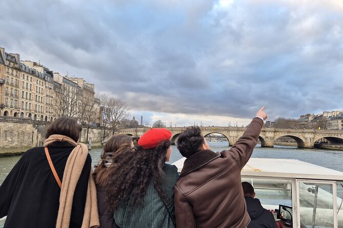 Paris Seine River Sightseeing Guided Cruise Vedettes du Pont Neuf - Notre-Dame from the south bank
