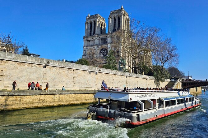 Paris Seine River Sightseeing Guided Cruise Vedettes du Pont Neuf - Musée d’Orsay, the Tuileries, and Place de la Concorde