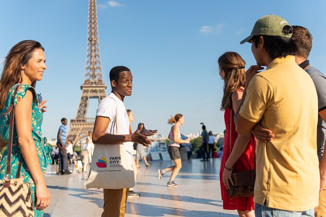 Paris Tour with Lunch at the Eiffel Tower and Seine River Cruise - A quick way to see Paris when time is tight