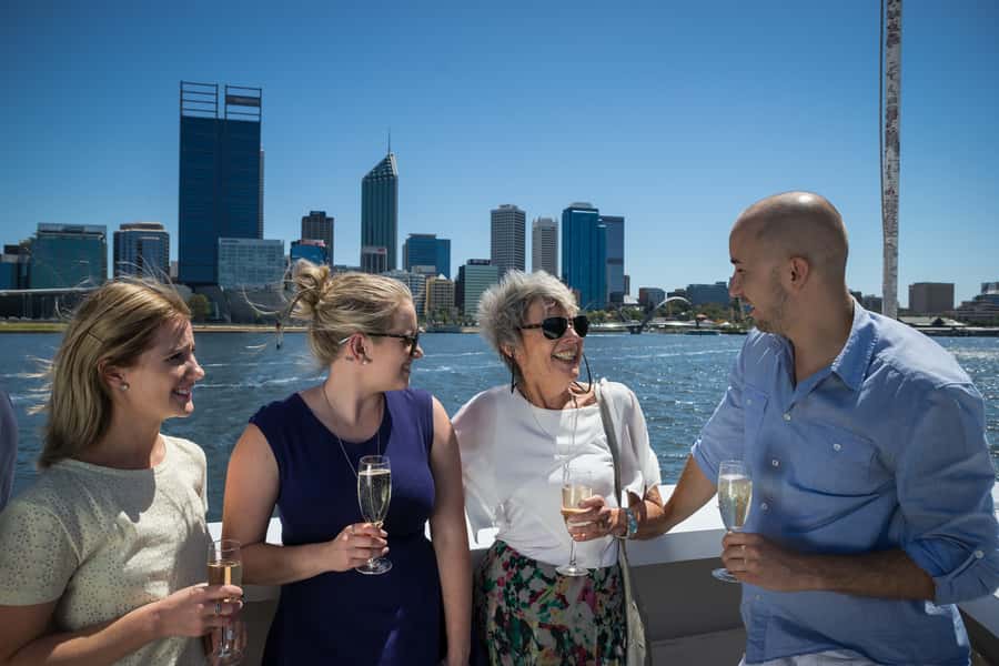 Perth: Swan River Lunch Cruise - The riverfront sights between Perth and Fremantle