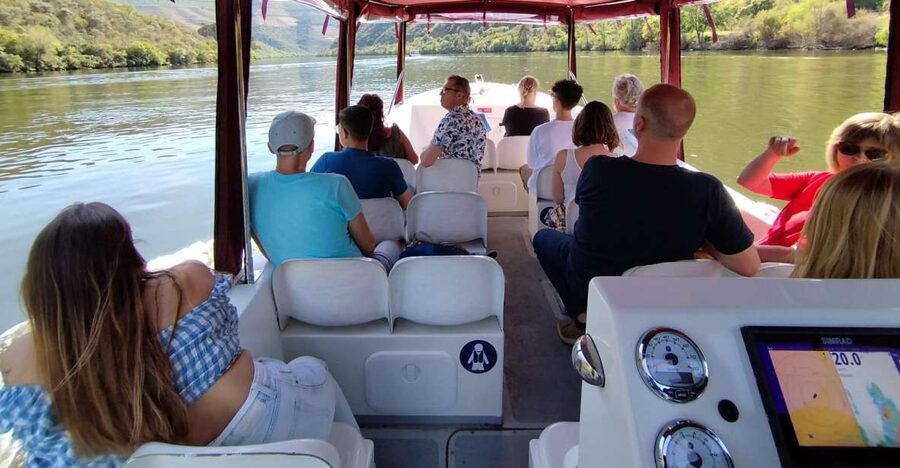 Pinhão: Douro River 50-min Boat Trip with Port Wine - What the guides add to the ride