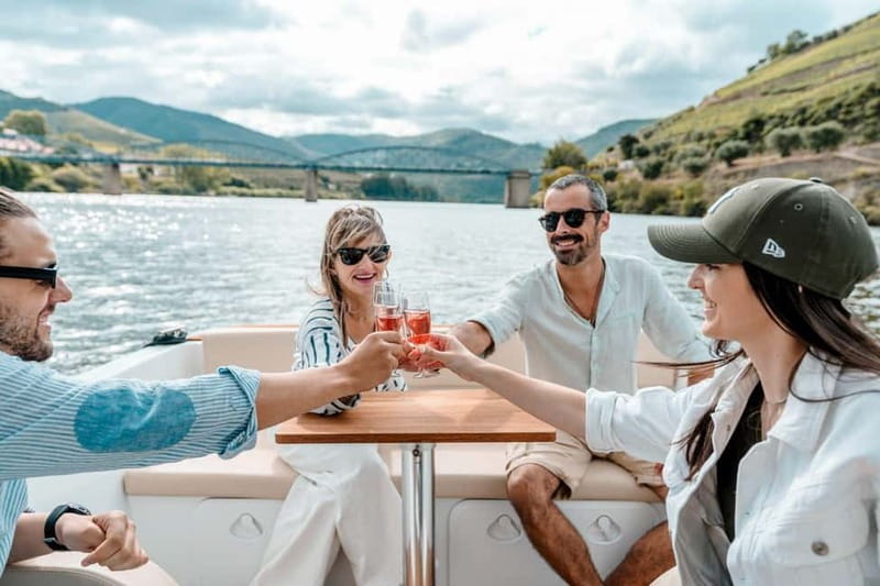 Pinhão: Douro River Solar Boat Tour with Wine Tasting - Why the solar boat changes the Douro experience