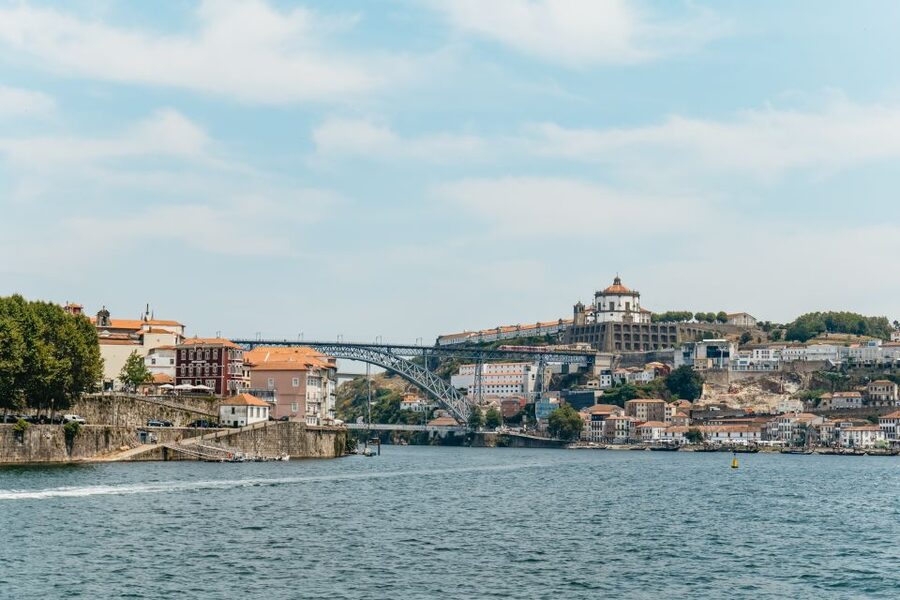 Porto: 6 Bridges Douro River Cruise - Turning toward the Douro mouth