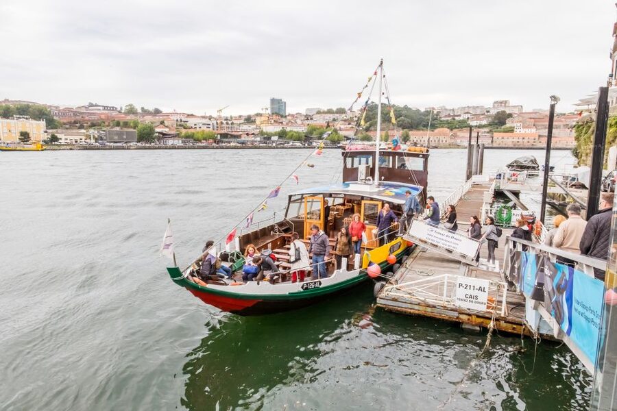 Porto: City Train Tour, River Cruise & Wine Cellar - How to fit all three parts into one day