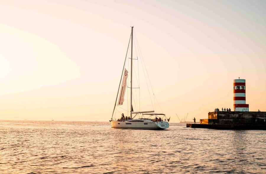 Porto: Daytime or Sunset Douro River Cruise With Port Wine - Comfort, weather, and seating