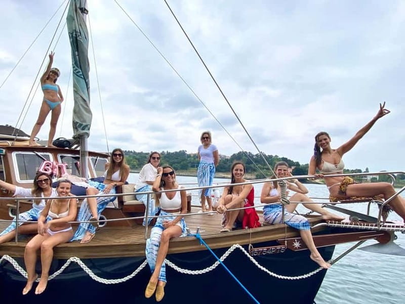 Porto: Douro Classic Boat Tour - Is $398 good value for your group?