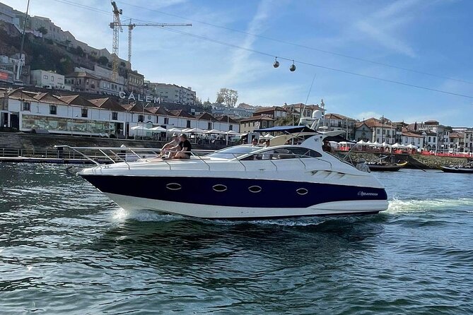 Porto Douro Private Cruise with Port Wine - The estuary and Arrábida Bridge