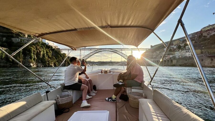 Porto: Douro River Boat Cruise with Port Wine Tasting - Gaia’s Waterfront and the Port Wine Connection