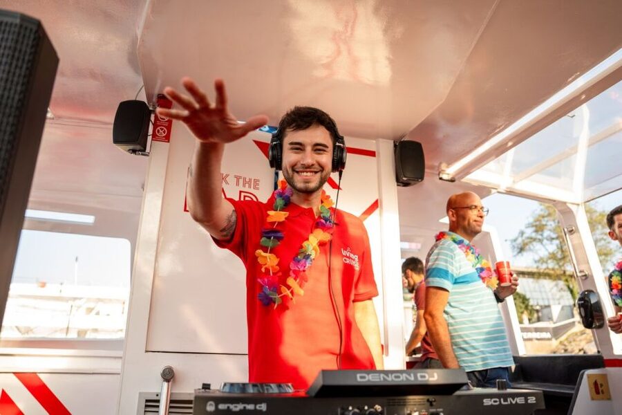 Porto: Douro River Party Boat with Sunset Option & 6 Bridges - FAQ