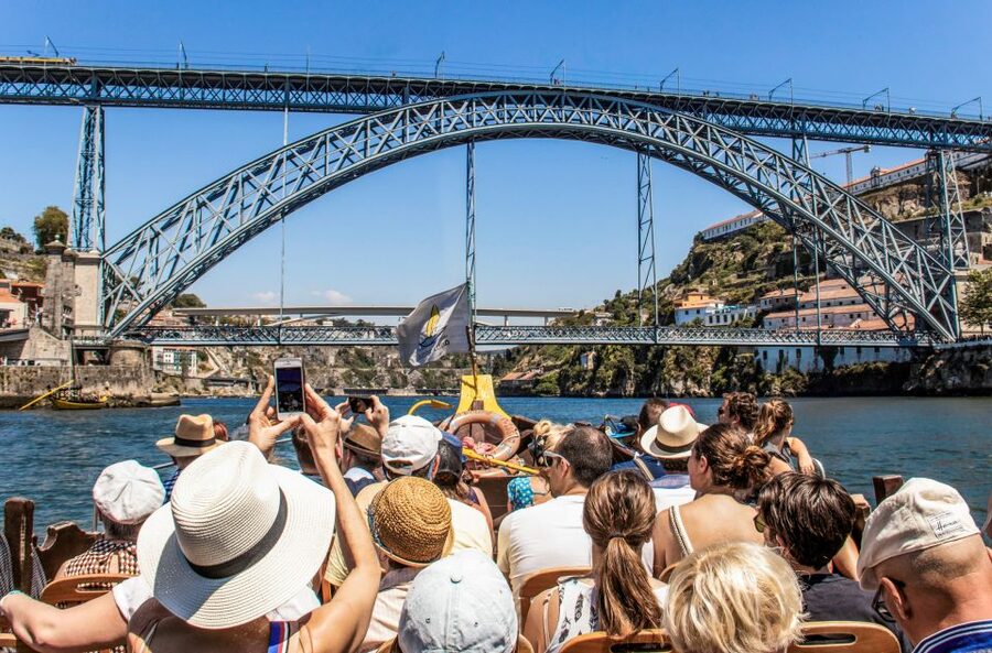 Porto: Guided Tour by Tuk-Tuk & Optional Douro River Cruise - The 50-minute route through Porto’s historic center