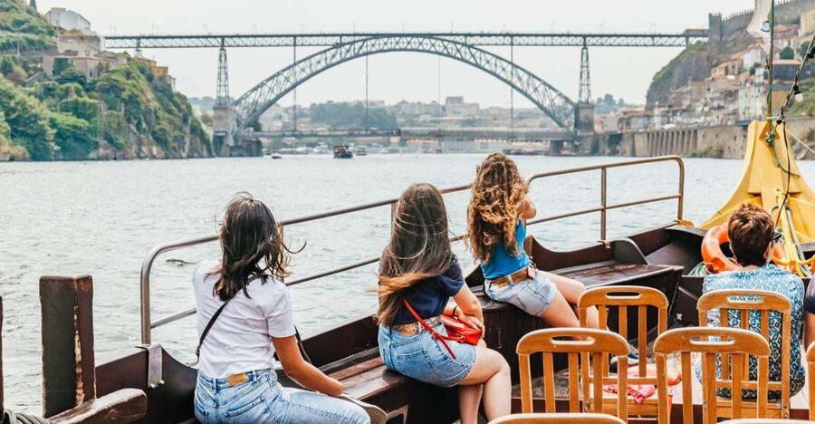 Porto: River Douro 6 Bridges Cruise - Booking advice for a smoother ride