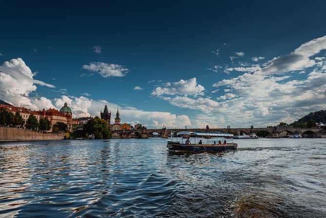 Prague Devil's Channel Cruise on Vltava River with Commentary - Choosing the best departure time