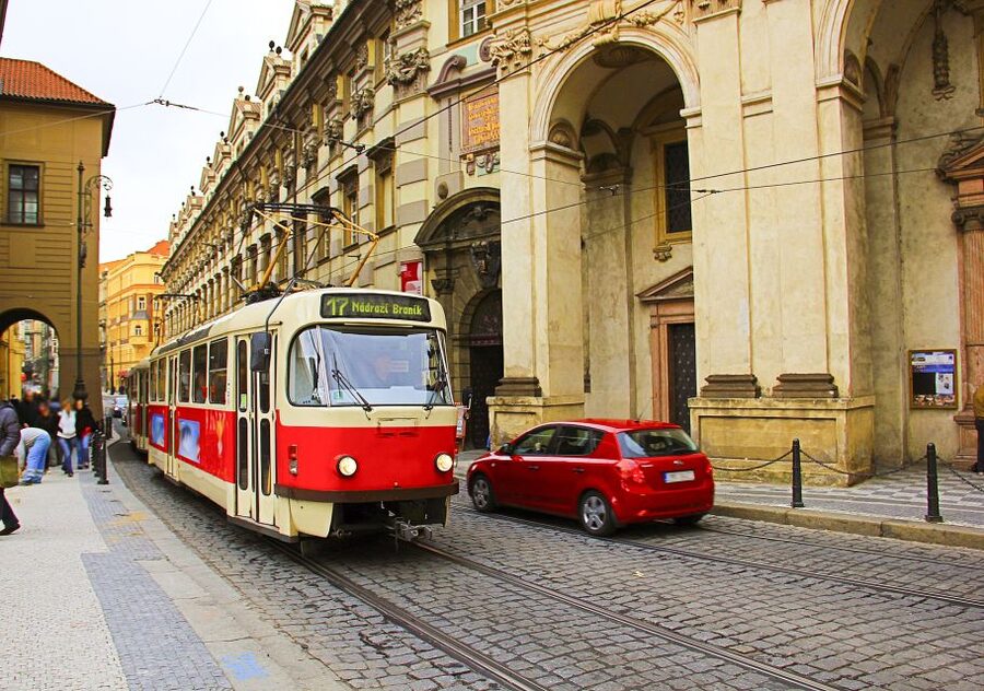 Prague: Full-Day Tour with Lunch and River Boat Cruise - Old Town lanes, Mozart, and Charles University