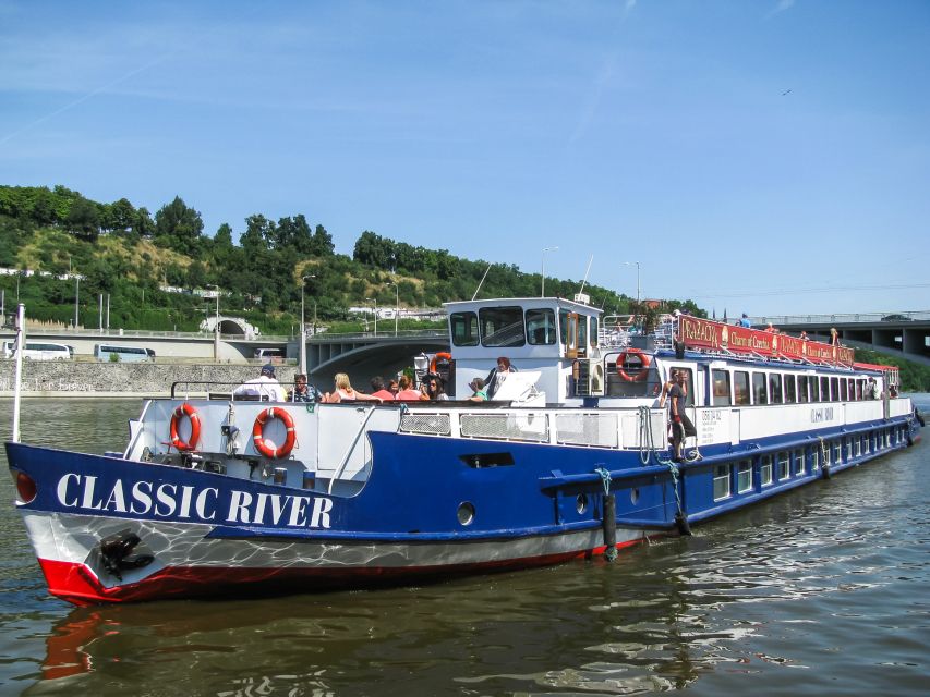 Prague: Panoramic Vltava River Cruise - What this cruise actually gives you