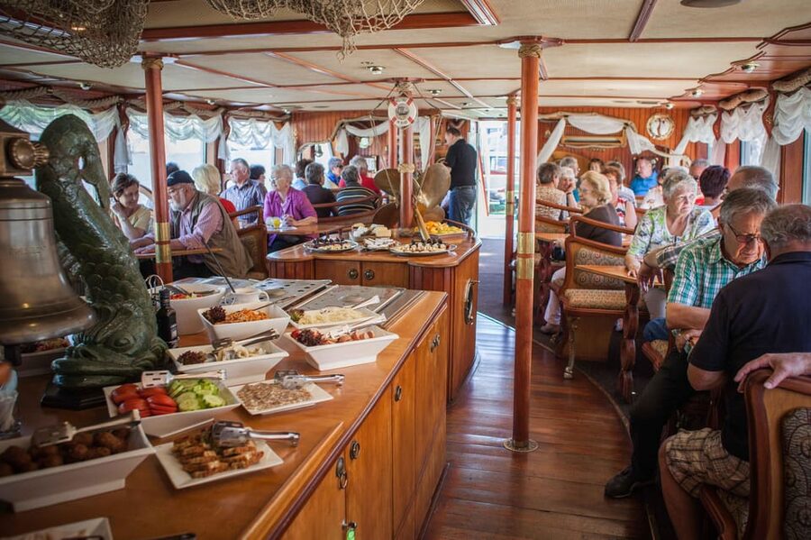 Prague: Vltava River Evening Dinner Cruise - Buffet dinner and what is included