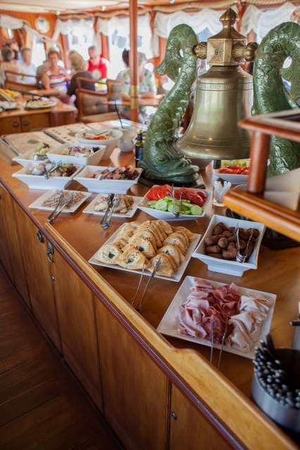 Prague: Vltava River Evening Dinner Cruise - Is $69 a fair price?