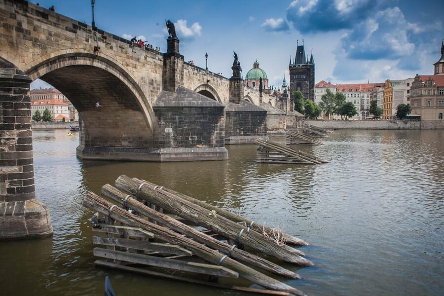 Prague: Vltava River Evening Dinner Cruise - Who will enjoy this evening most