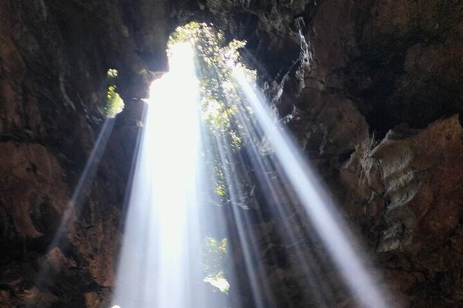 PRIAVATE DaNang CITY TOUR-FOOD TOUR-Sunset BOAT TRIP on Han river - Non Nuoc stone carving village, with shopping pressure possible