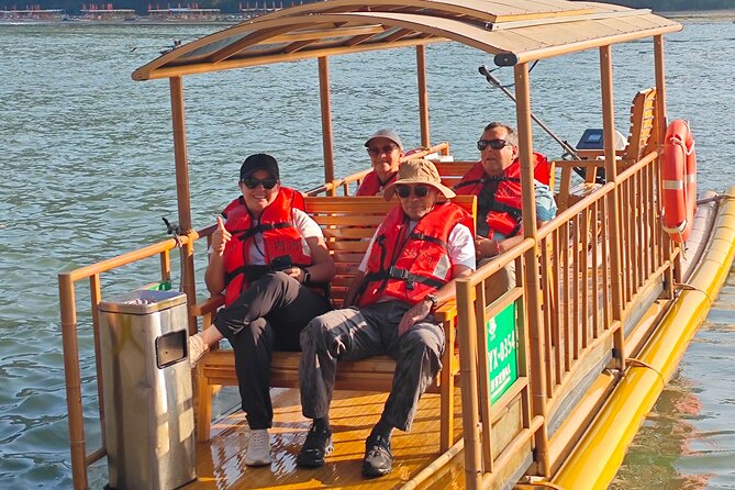 Private day tour :Guilin-LiRiver bamboo boat-Yangshuo Highlights - The Yangdi to Nine Horses Hill boat ride
