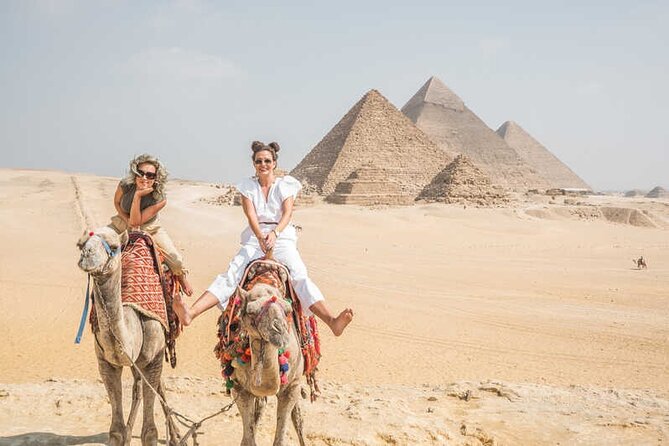 Private Day Tour to Giza Pyramids, Sphinx & Saqqara + Luxury Nile Dinner Cruise - Giza Pyramids: the big first look
