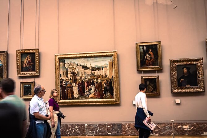 Private Tour, Luxury Eiffel Tower Lunch, Seine Cruise & Louvre - FAQ
