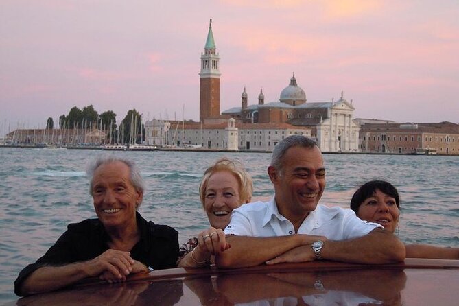 Private Venice Canal Cruise: 2-Hour Grand Canal and Secret Canals - Santa Croce, Dorsoduro, and the gondola workshop