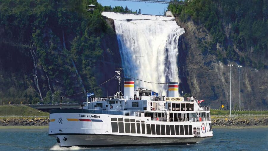Québec City: Guided Sightseeing River Cruise - Heading toward Île d’Orléans and Montmorency Falls