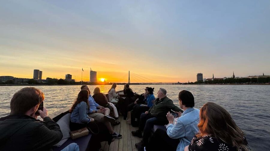 Riga: Canal Boat Tour with Welcome Drink & Audio Guide - Riga Castle and the return to Andrejosta