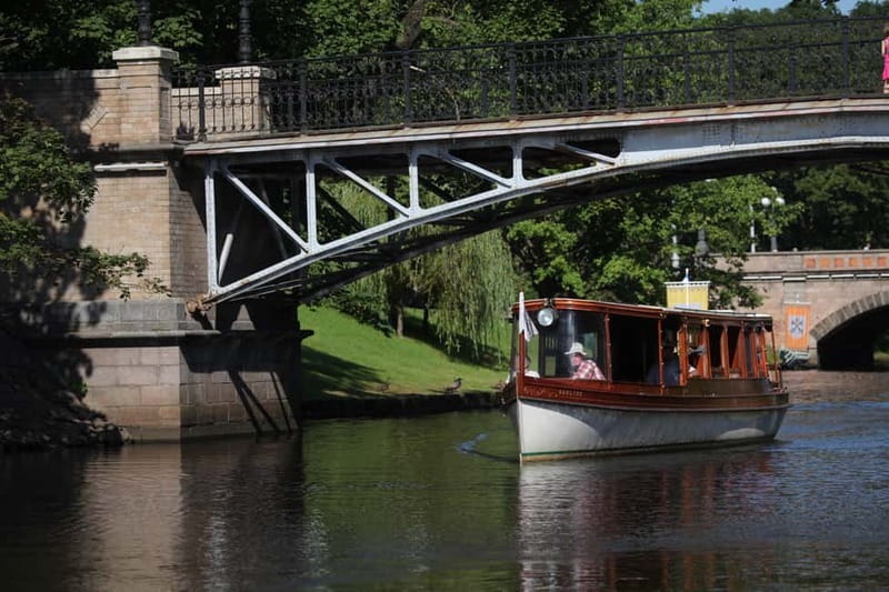 Riga: Canal & Daugava Cruise on a Historic Wooden Boat - From Bastejkalns through Riga’s green canal