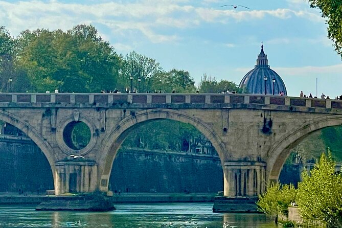 Rome Tiber River Ride and Top Food Tasting with Wine Pairing - Tiber Island, the right place to get off