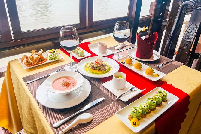Saigon River Dinner Cruise: Buffet, Set Menu, Fine Dining (3hrs) - Food allergies, vegetarian meals, and special occasions