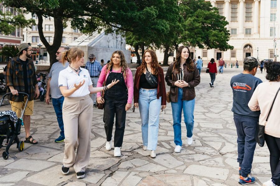 San Antonio: Premium Night Driving Tour with River Cruise - The 45-minute night drive fills in the gaps