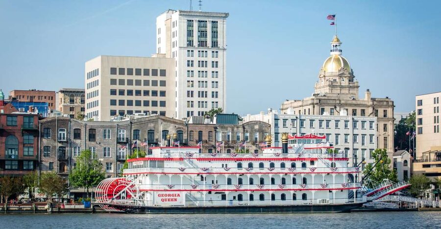 Savannah: Riverboat Narrated Harbor Sightseeing Cruise - From River Street to the open harbor